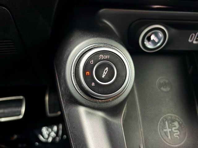 Used 2024 Alfa Romeo Tonale Veloce AWD/4WD image 19