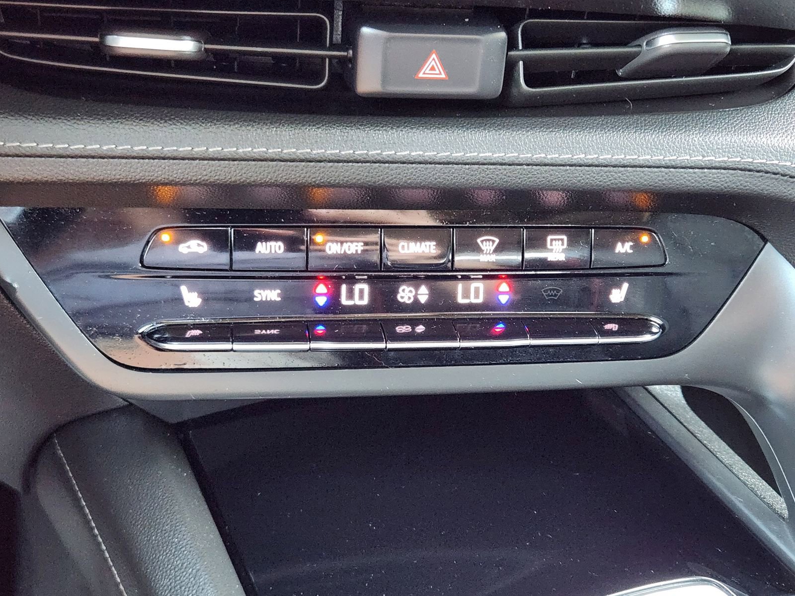 Used 2023 Buick Envision Essence w/ Sport Touring Package image 19