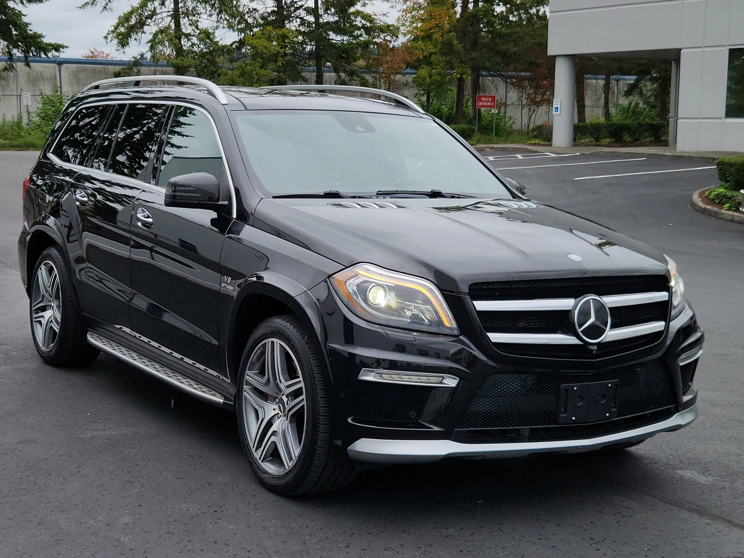 Used 2014 Mercedes-Benz GL 63 AMG 4MATIC w/ Accessory Chrome Package image 5