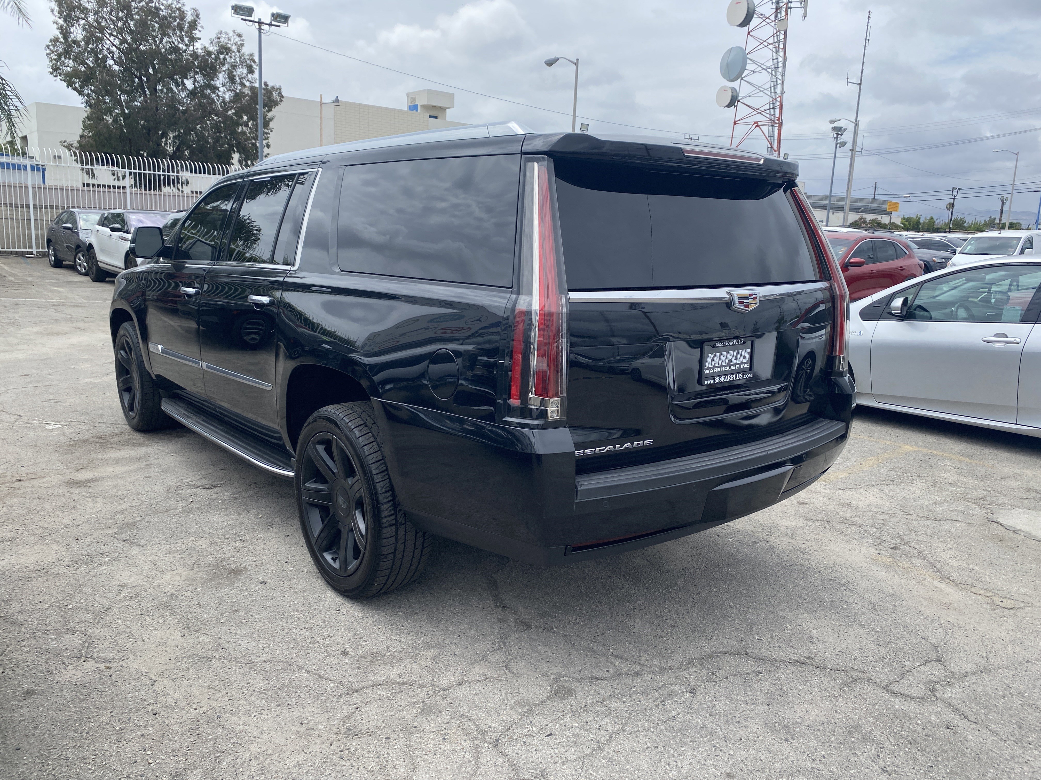 Used 2016 Cadillac Escalade ESV Luxury RWD image 9