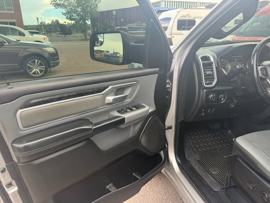 Used 2022 RAM 1500 Big Horn AWD/4WD image 14
