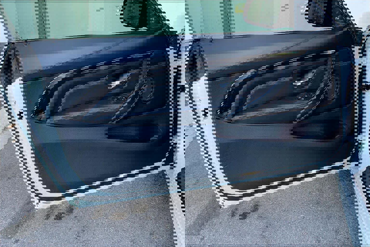 Used 2015 BMW M4 Convertible image 21