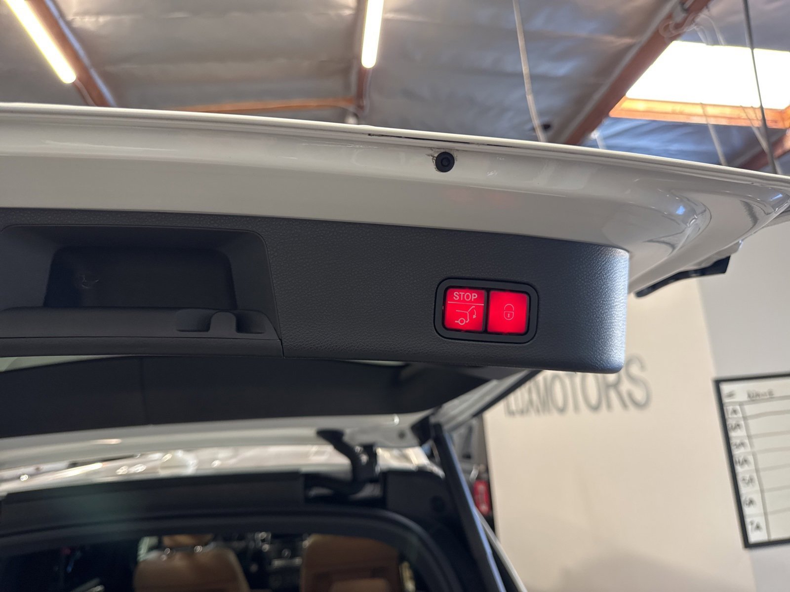 Used 2018 Mercedes-Benz GLS 450 4MATIC image 24