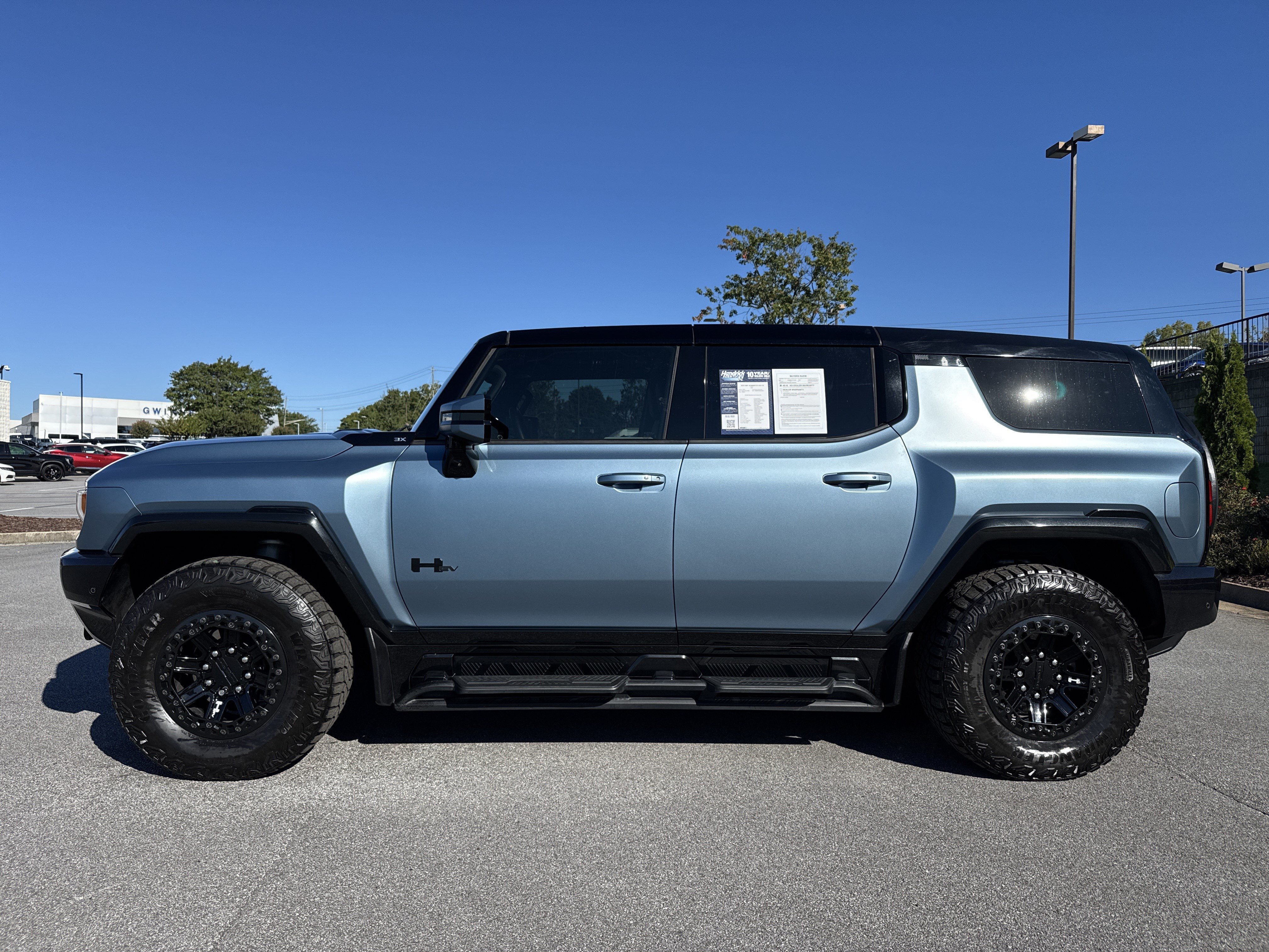 Used 2024 GMC Hummer EV 3X w/ Omega Edition AWD/4WD image 7