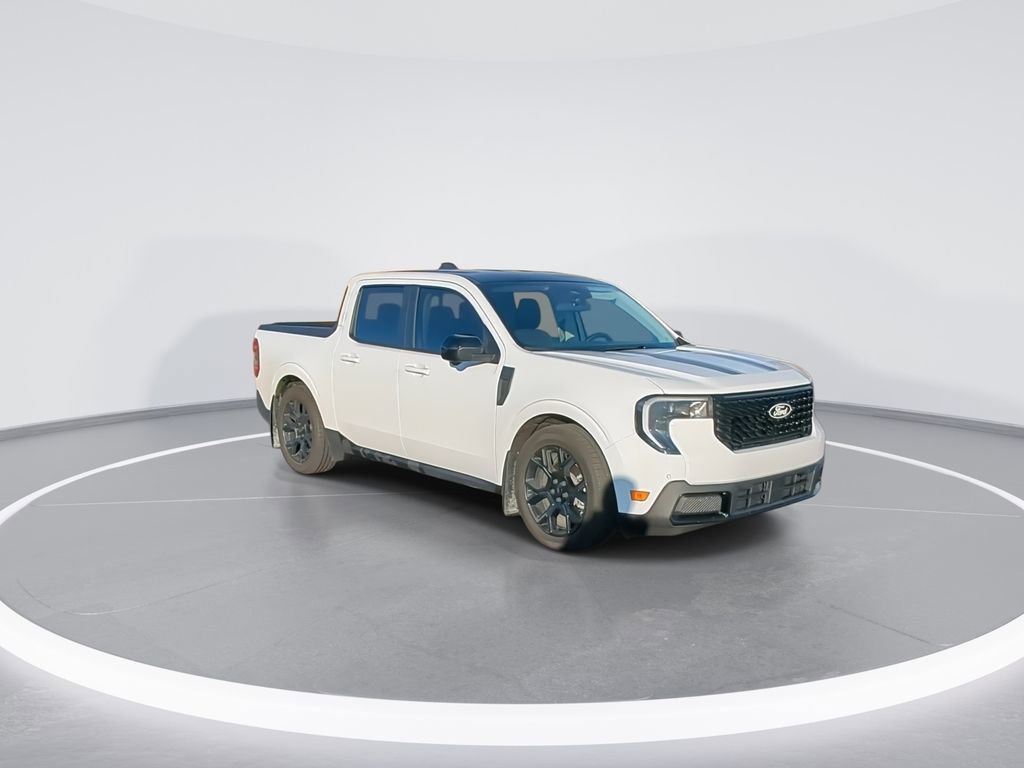 Used 2025 Ford Maverick Lariat w/ Black Appearance Package image 2