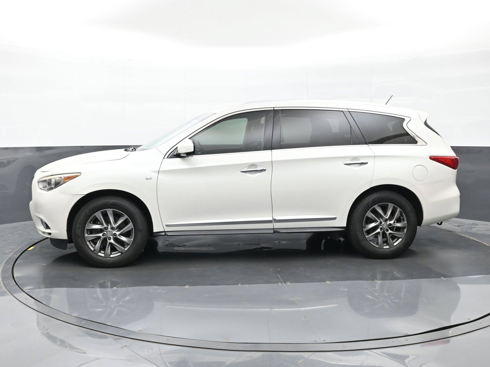 Used 2015 INFINITI QX60 FWD w/ Premium Plus Package image 9