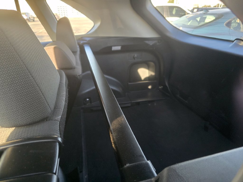 Used 2022 Toyota RAV4 XLE AWD/4WD image 23