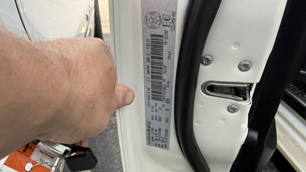 Used 2017 RAM 1500 Limited image 5