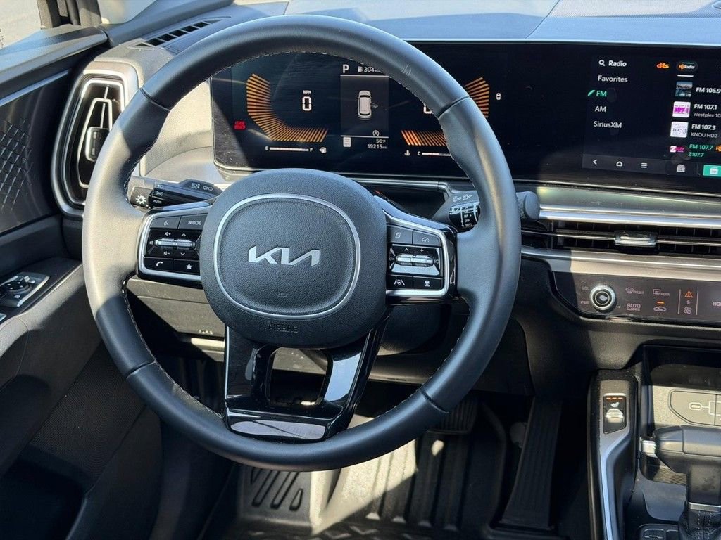 Used 2025 Kia Sorento S w/ Panoramic Sunroof Package FWD image 13