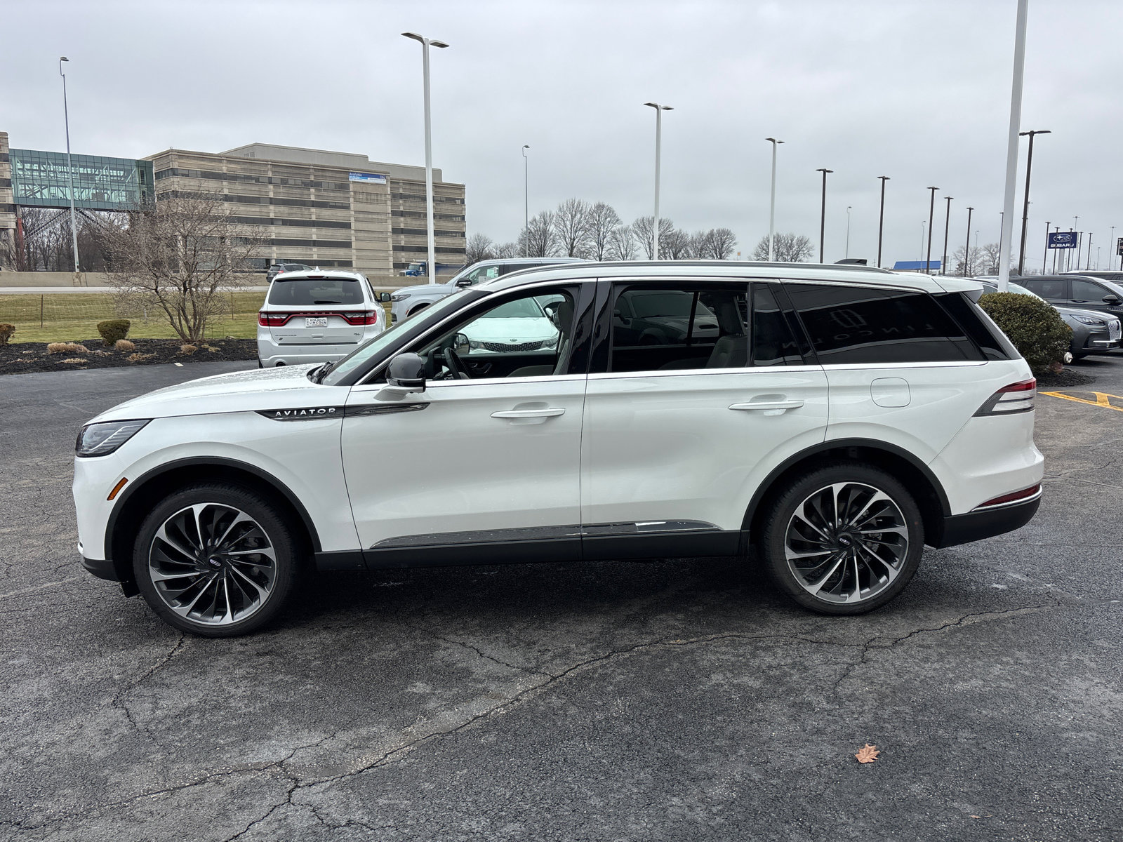 New 2026 Lincoln Aviator Reserve w/ Illumination Package image 4