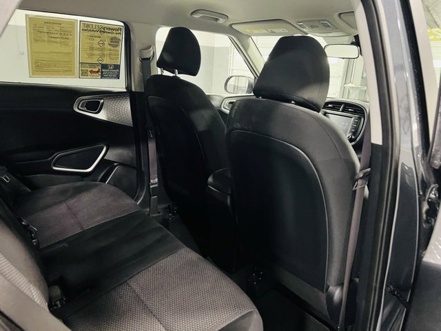 Used 2023 Kia Soul LX w/ LX Technology Package image 28
