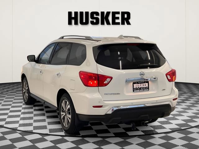 Used 2020 Nissan Pathfinder S image 7