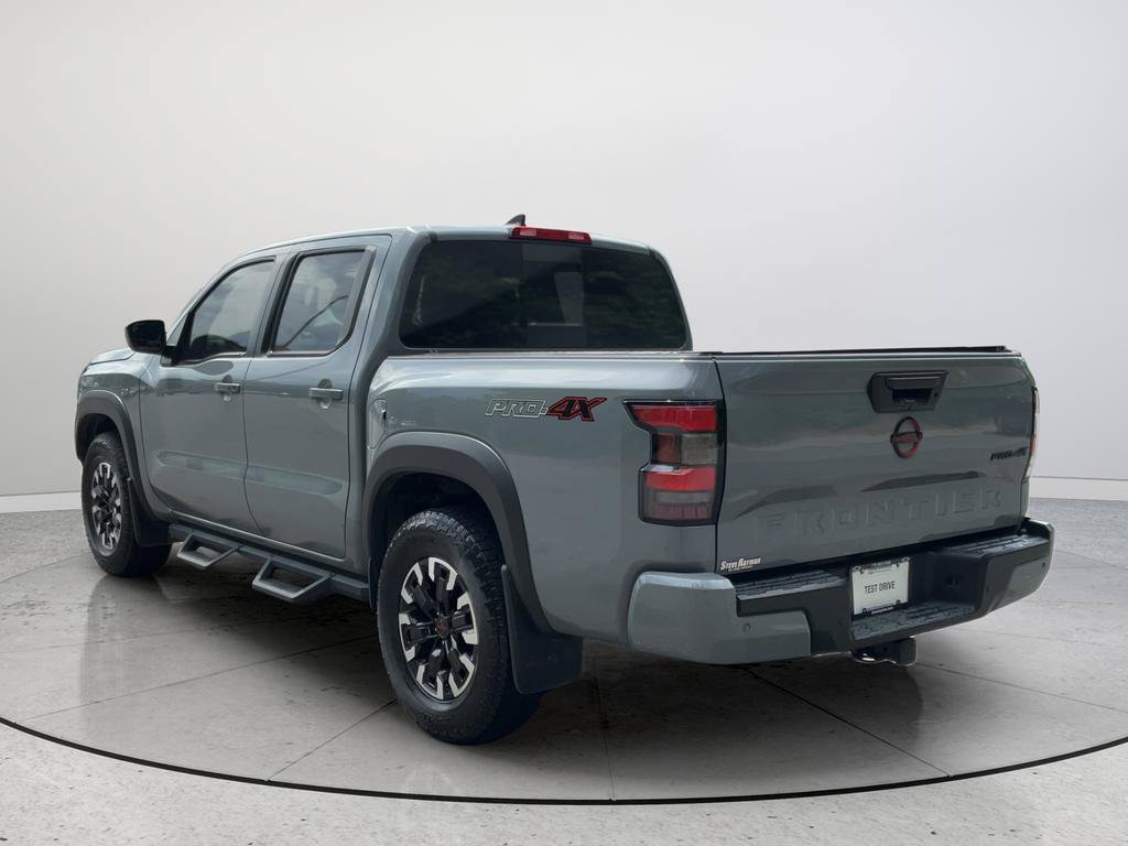 Used 2024 Nissan Frontier PRO-4X w/ Technology Package AWD/4WD image 9