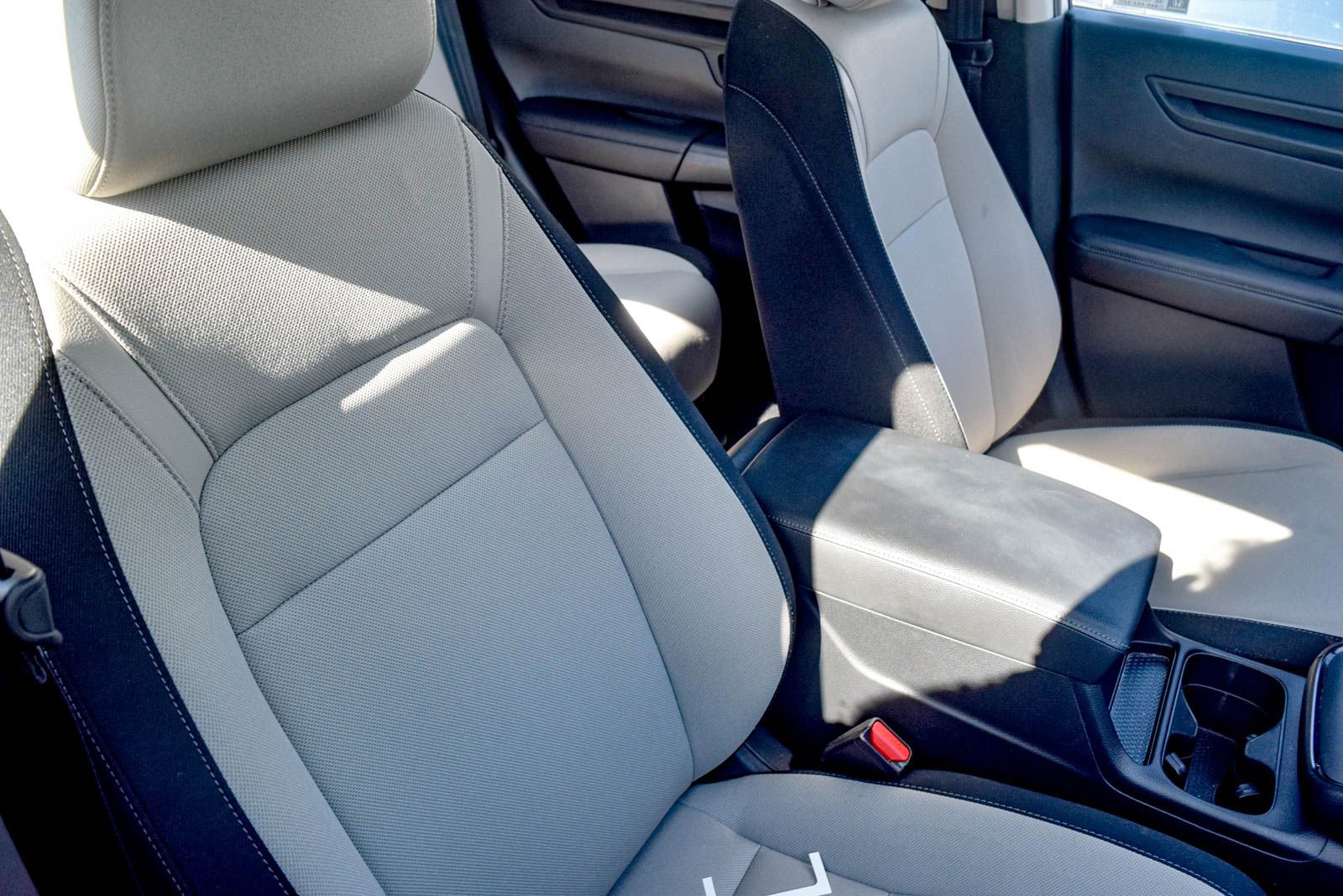 Used 2023 Honda CR-V LX image 10