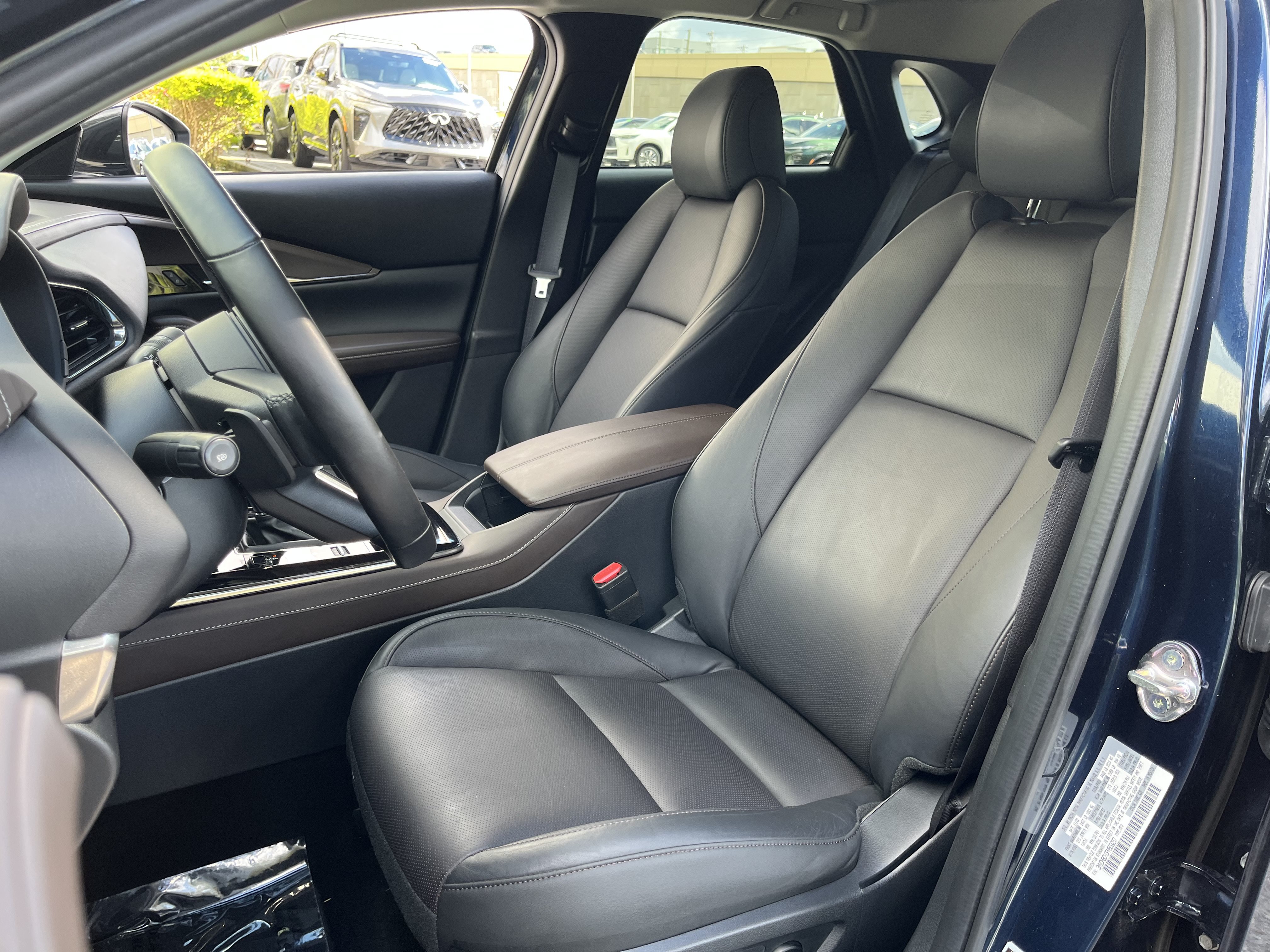 Used 2023 MAZDA CX-30 2.5 Turbo w/ Premium Package AWD/4WD image 2