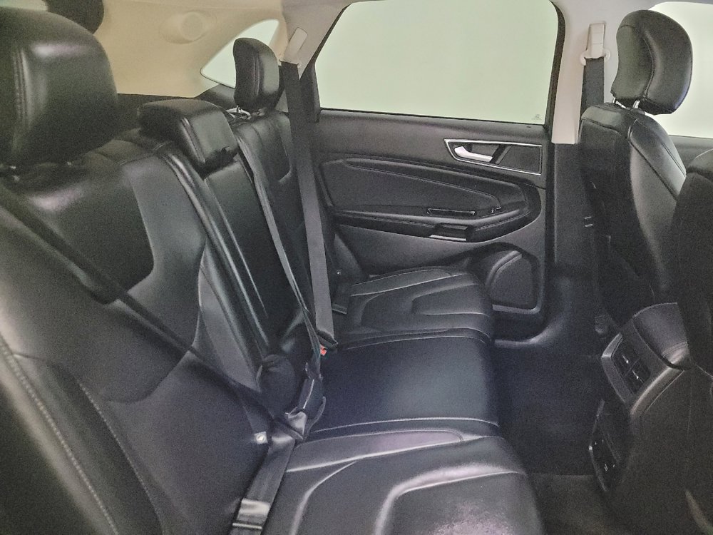Used 2016 Ford Edge Titanium w/ Technology Package image 19