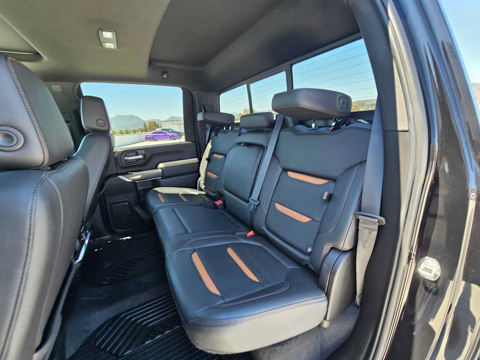 Used 2020 GMC Sierra 2500 AT4 w/ AT4 Premium Package AWD/4WD image 18
