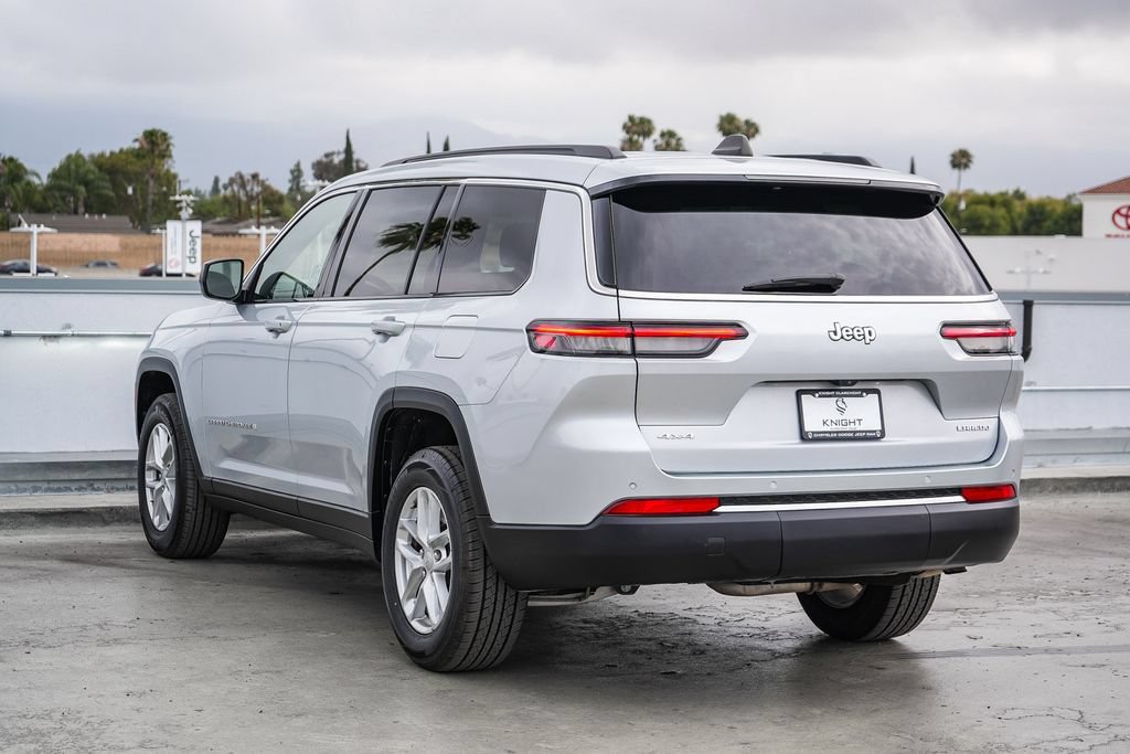 Used 2024 Jeep Grand Cherokee L Laredo AWD/4WD image 9