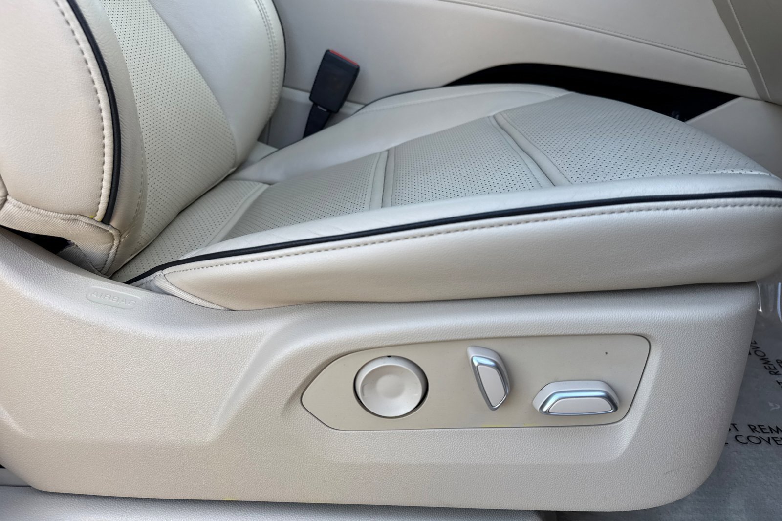 Used 2023 Cadillac Escalade ESV Premium Luxury image 21