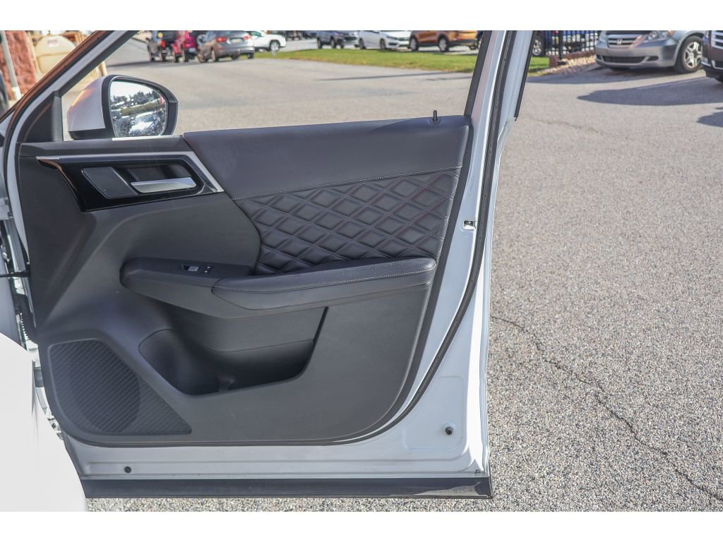 Used 2023 Mitsubishi Outlander SEL 40th Anniversary image 21