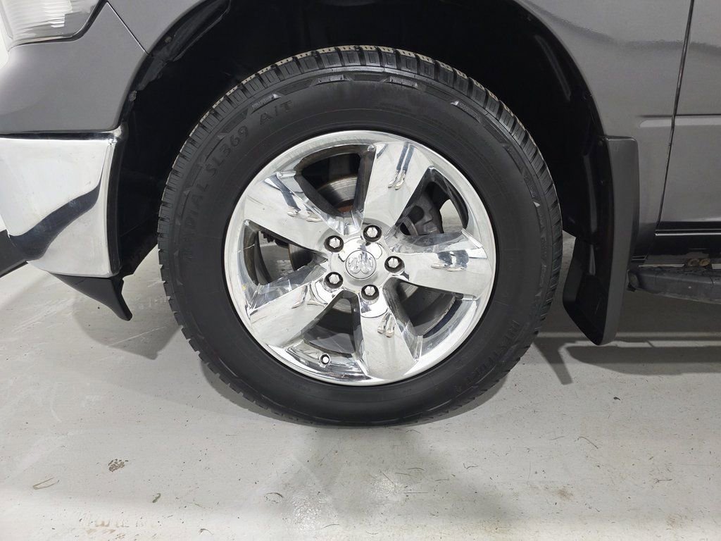 Used 2019 RAM 1500 Classic SLT image 8