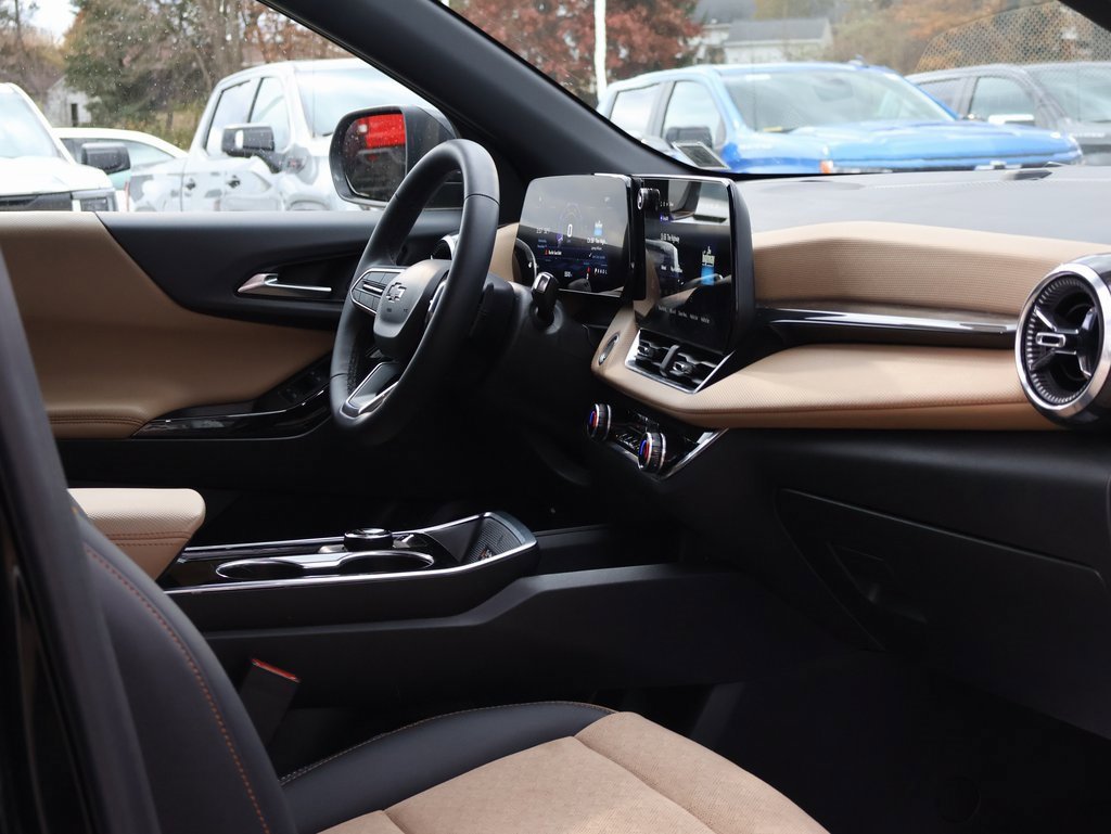 Certified 2026 Chevrolet Equinox ACTIV w/ Convenience Package III image 33