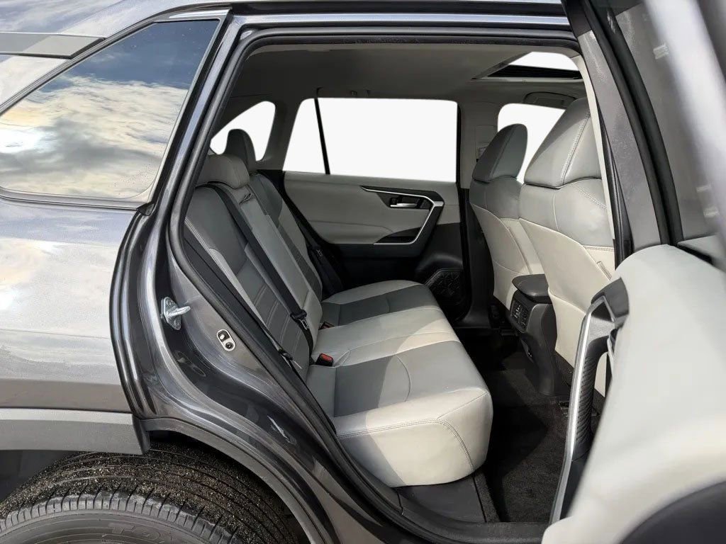 Used 2024 Toyota RAV4 XLE Premium w/ Weather Package FWD image 31