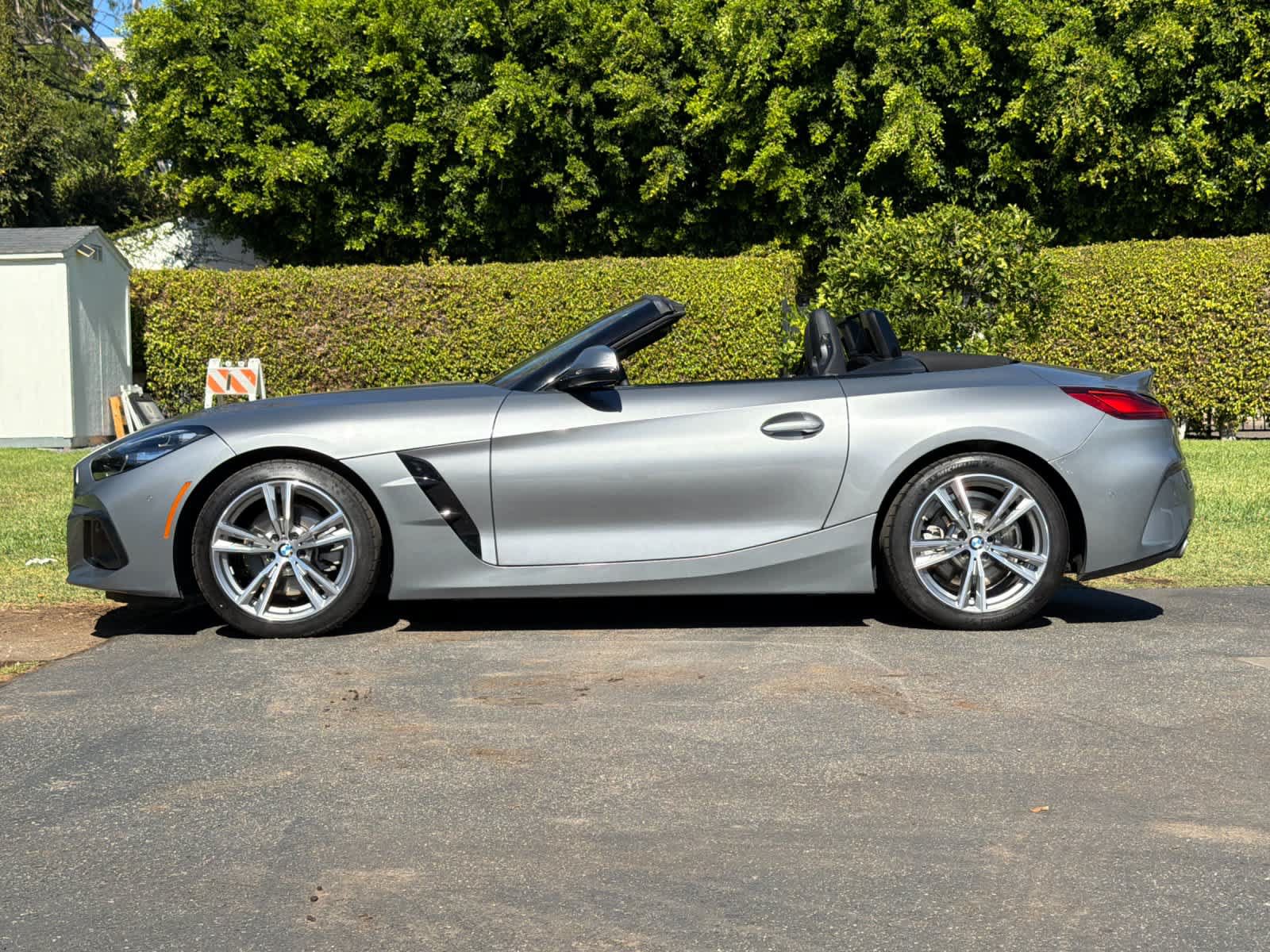 Used 2026 BMW Z4 sDrive30i RWD image 2