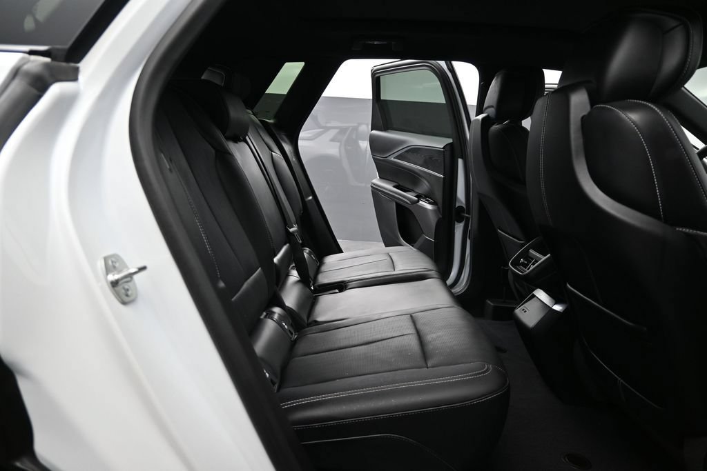 Certified 2024 Cadillac Lyriq Sport AWD/4WD image 20