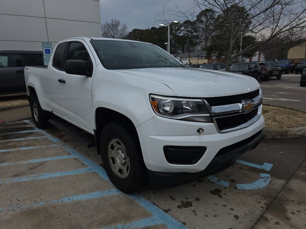 Used 2019 Chevrolet Colorado W/T image 2