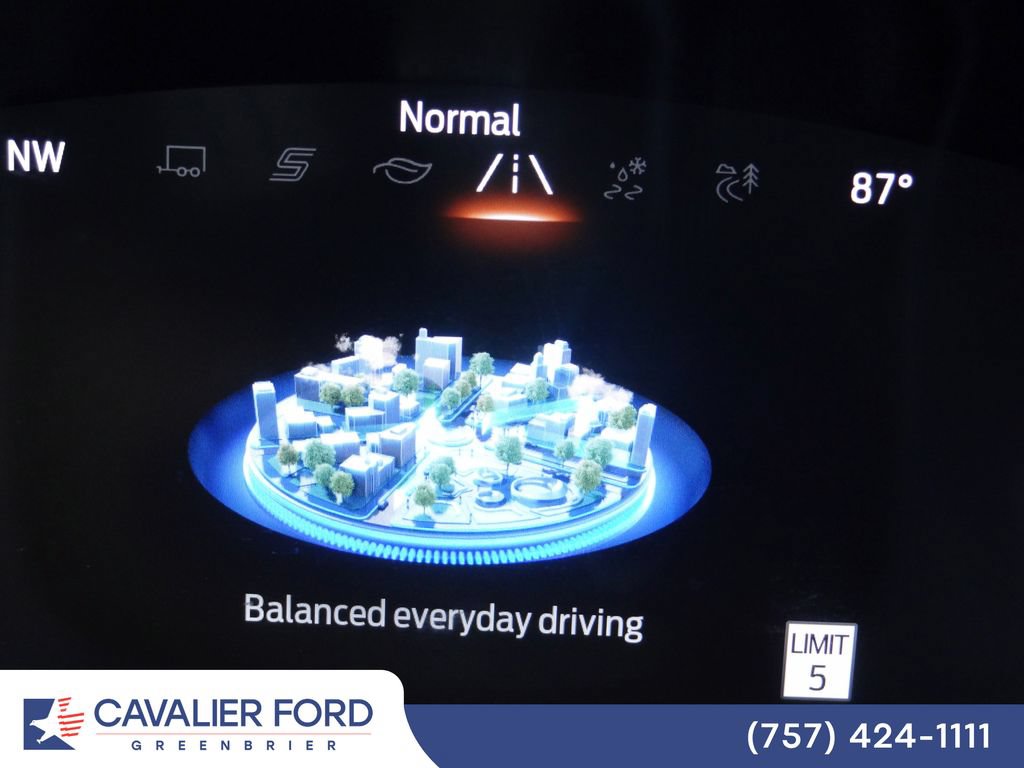 Used 2026 Ford Explorer ST-Line w/ ST-Line Street Pack AWD/4WD image 39