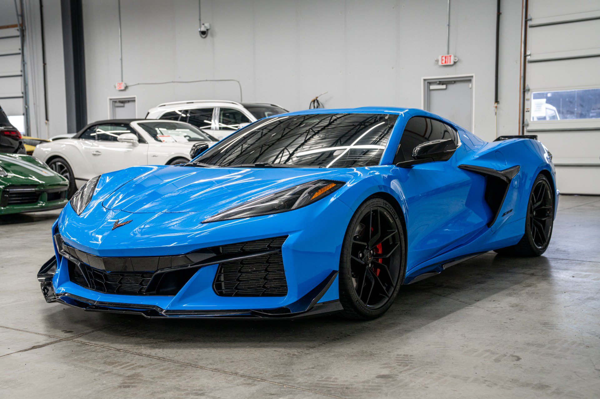 Used 2025 Chevrolet Corvette Z06 RWD image 40