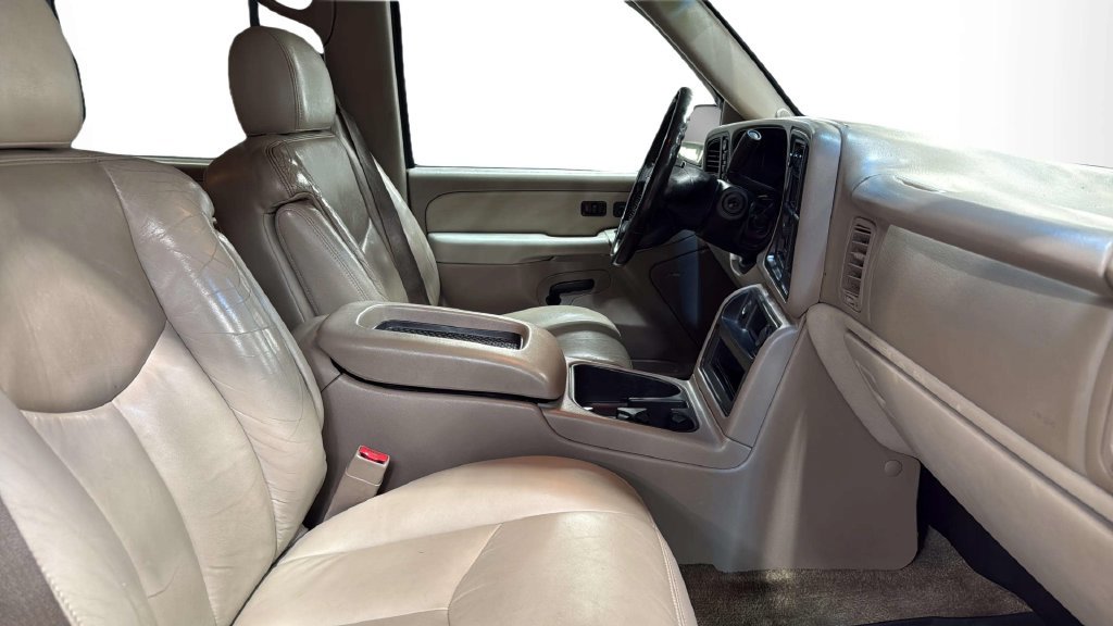Used 2003 Chevrolet Suburban Z71 AWD/4WD image 11