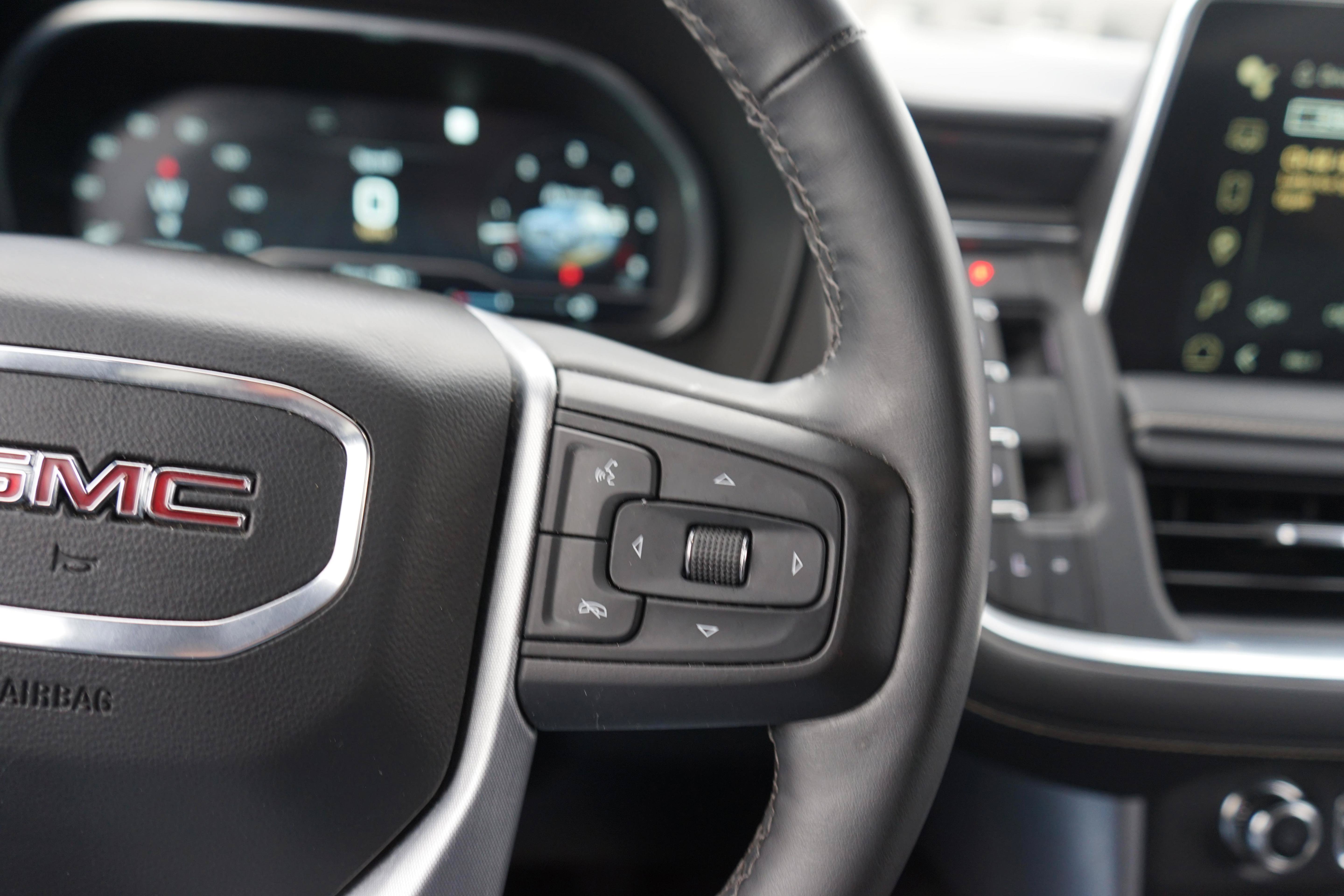 Used 2023 GMC Yukon SLT w/ SLT Premium Package AWD/4WD image 12