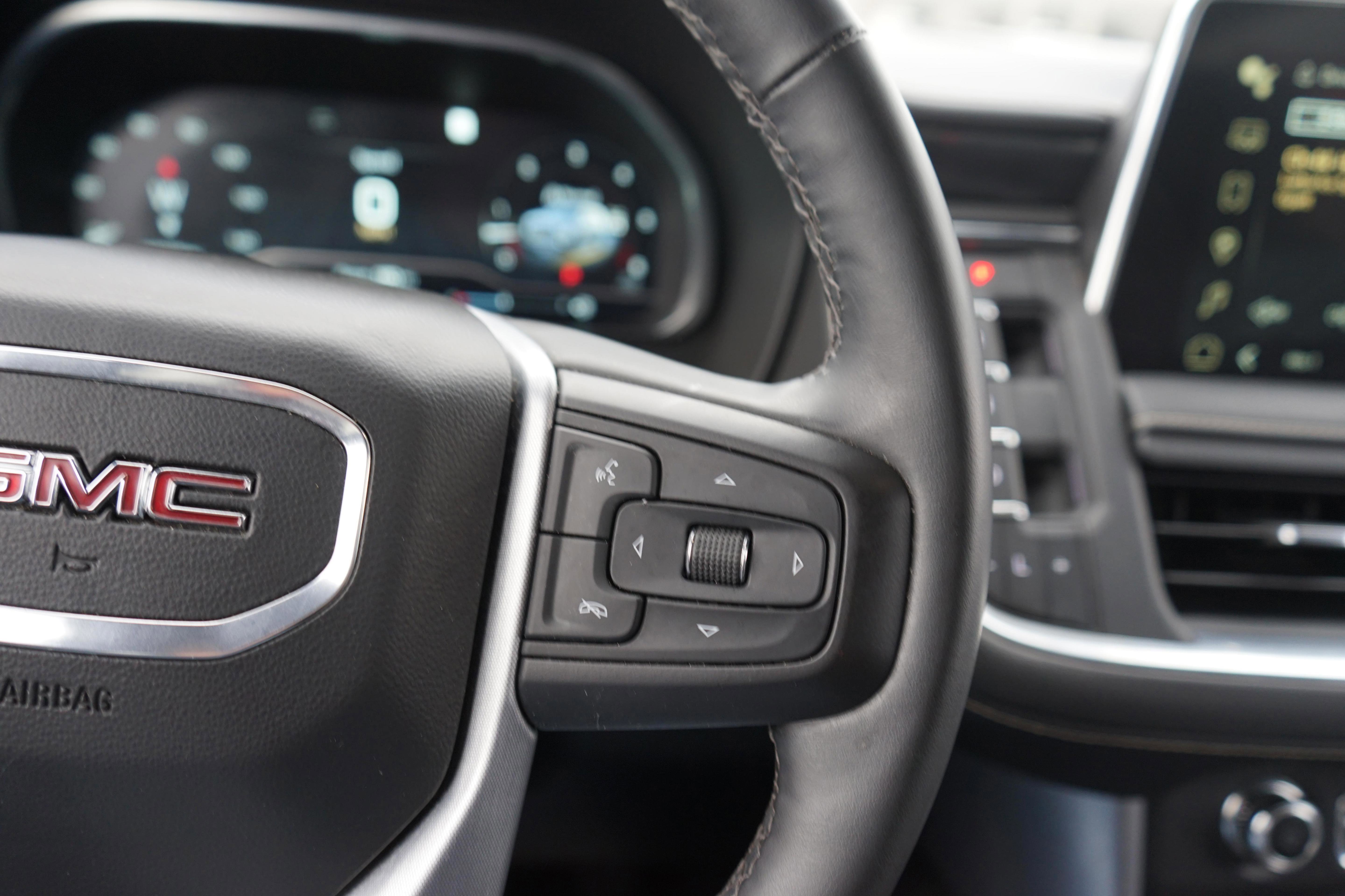 Used 2023 GMC Yukon SLT w/ SLT Premium Package AWD/4WD image 12