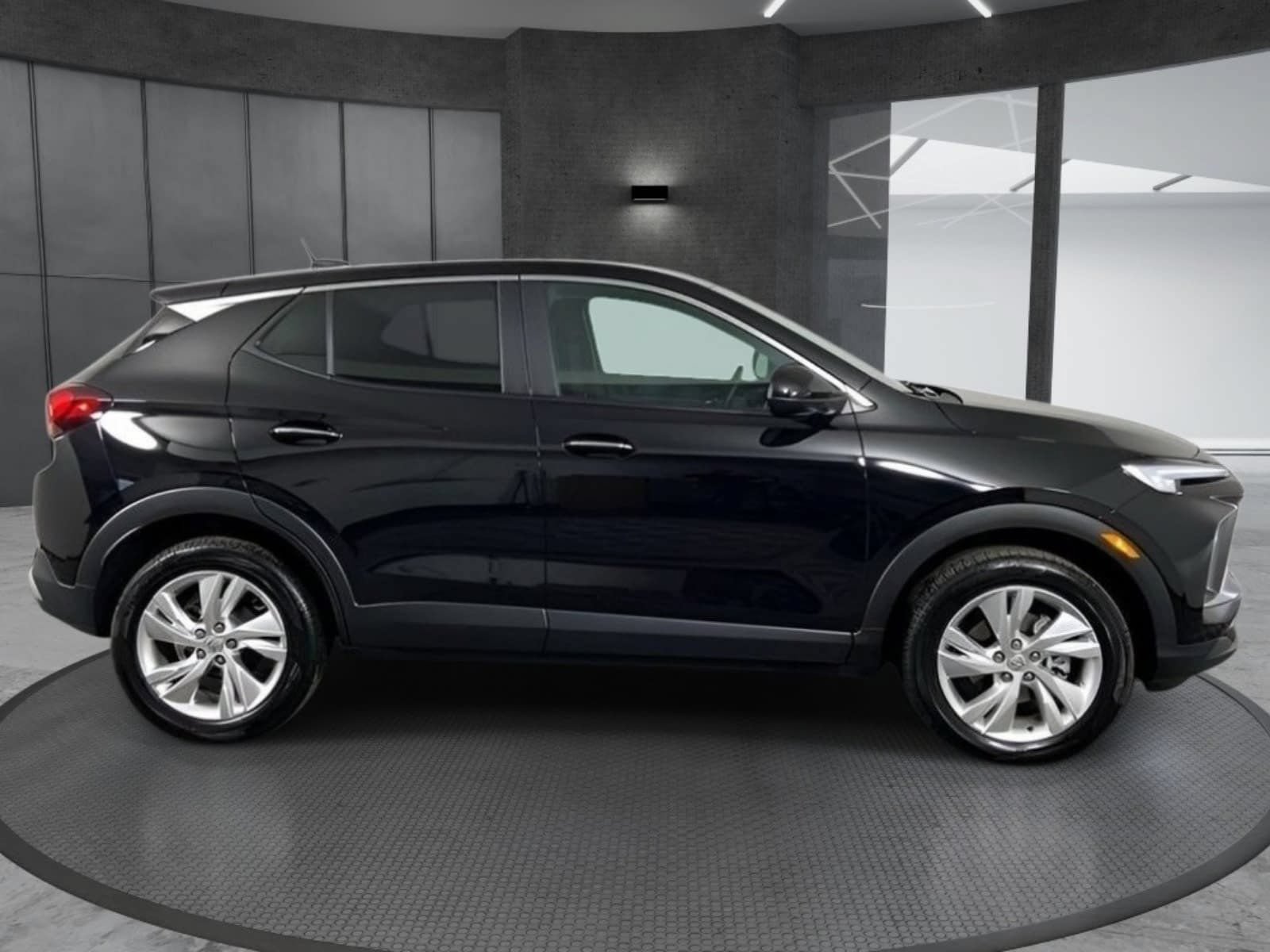 Used 2025 Buick Encore GX Preferred w/ Comfort Package AWD/4WD image 4