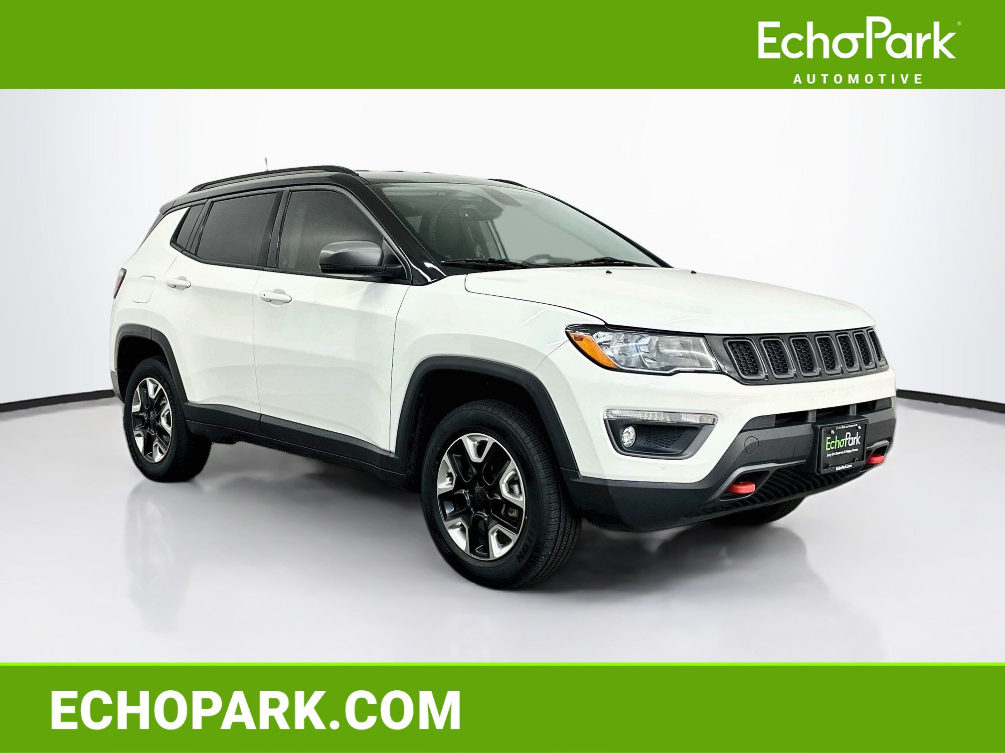 Used 2017 Jeep Compass Trailhawk w/ Leather Interior Group AWD/4WD image 1