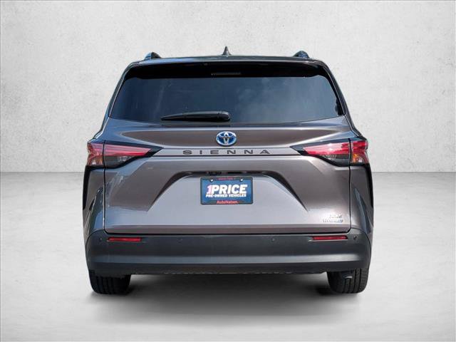 Used 2022 Toyota Sienna XLE w/ XLE Plus Package FWD image 7