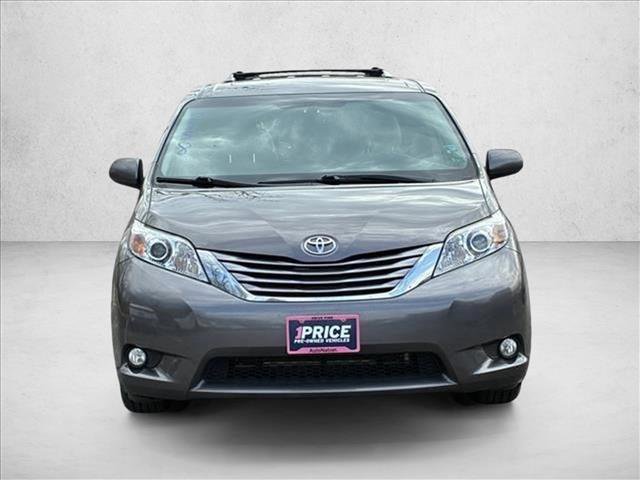 Used 2016 Toyota Sienna XLE w/ XLE Navigation Package video 2