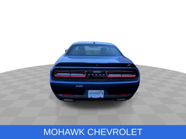 Used 2020 Dodge Challenger SXT w/ Driver Convenience Group AWD/4WD image 8