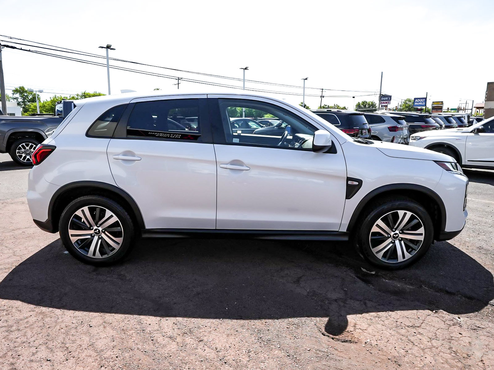 Used 2024 Mitsubishi Outlander Sport ES AWD/4WD image 7
