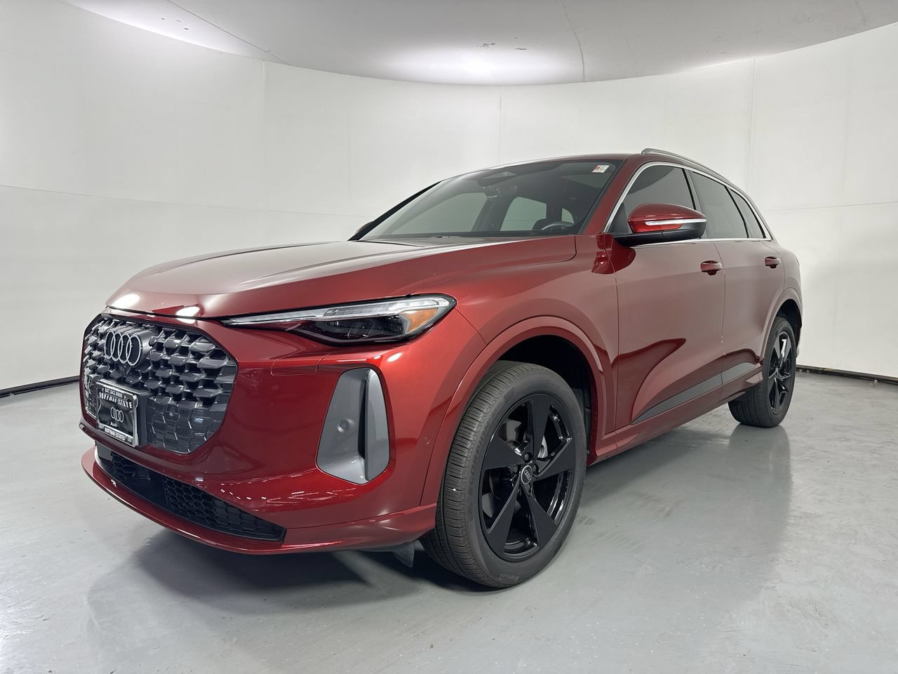 Used 2025 Audi Q5 Premium Plus w/ Premium Plus AWD/4WD image 31