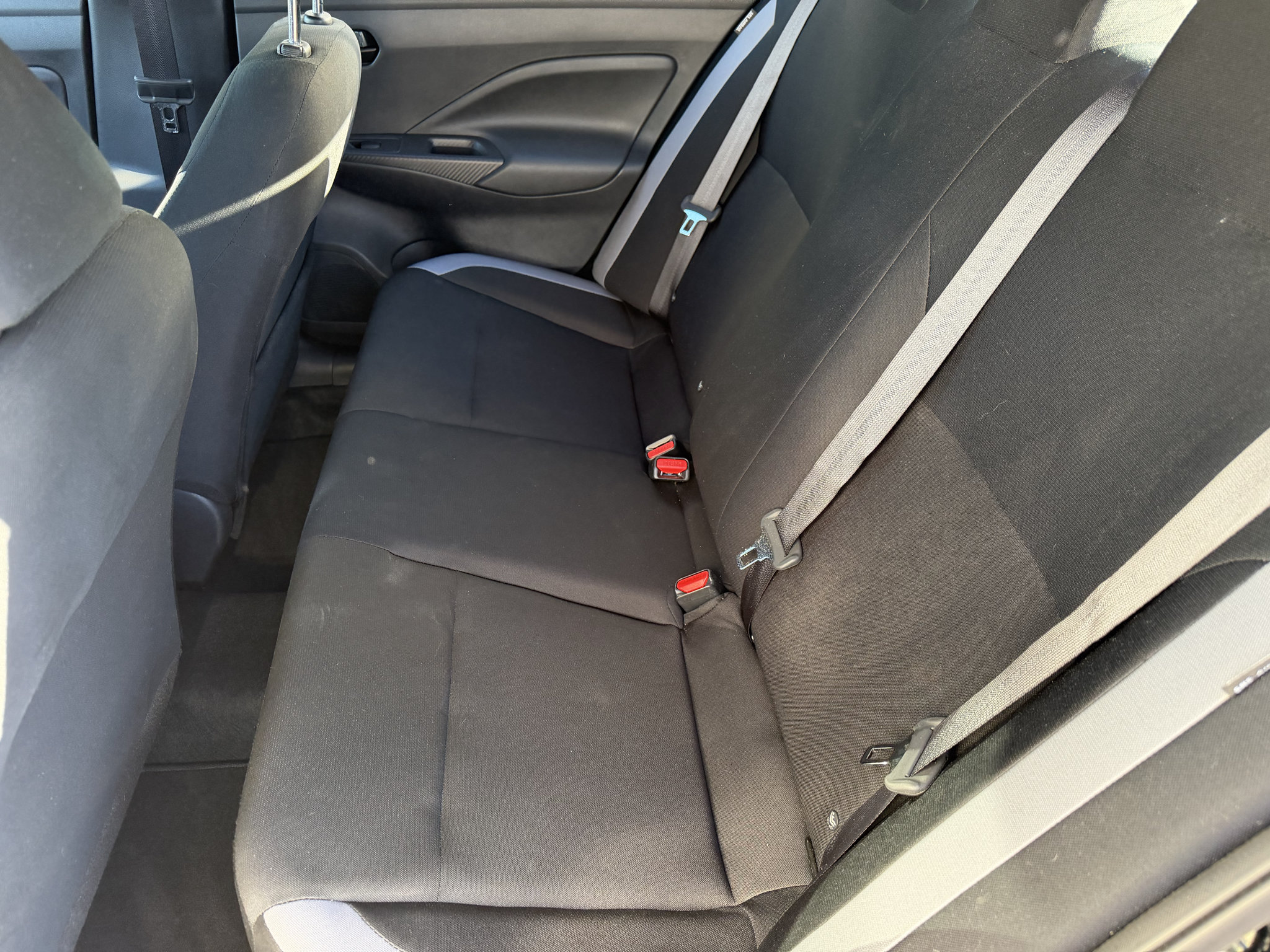 Used 2025 Nissan Versa S w/ Trunk Package FWD image 21