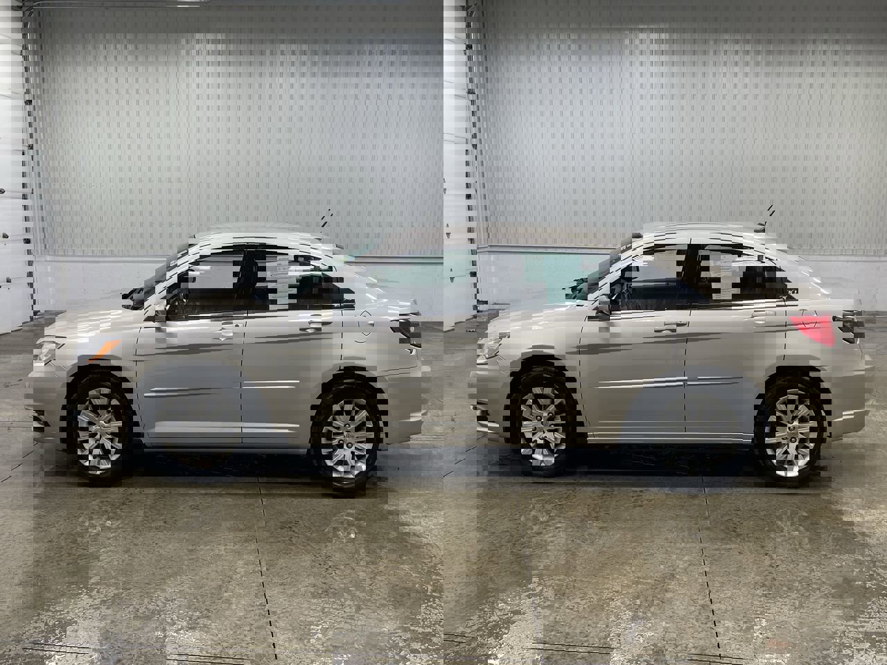 Used 2014 Chrysler 200 Touring image 10