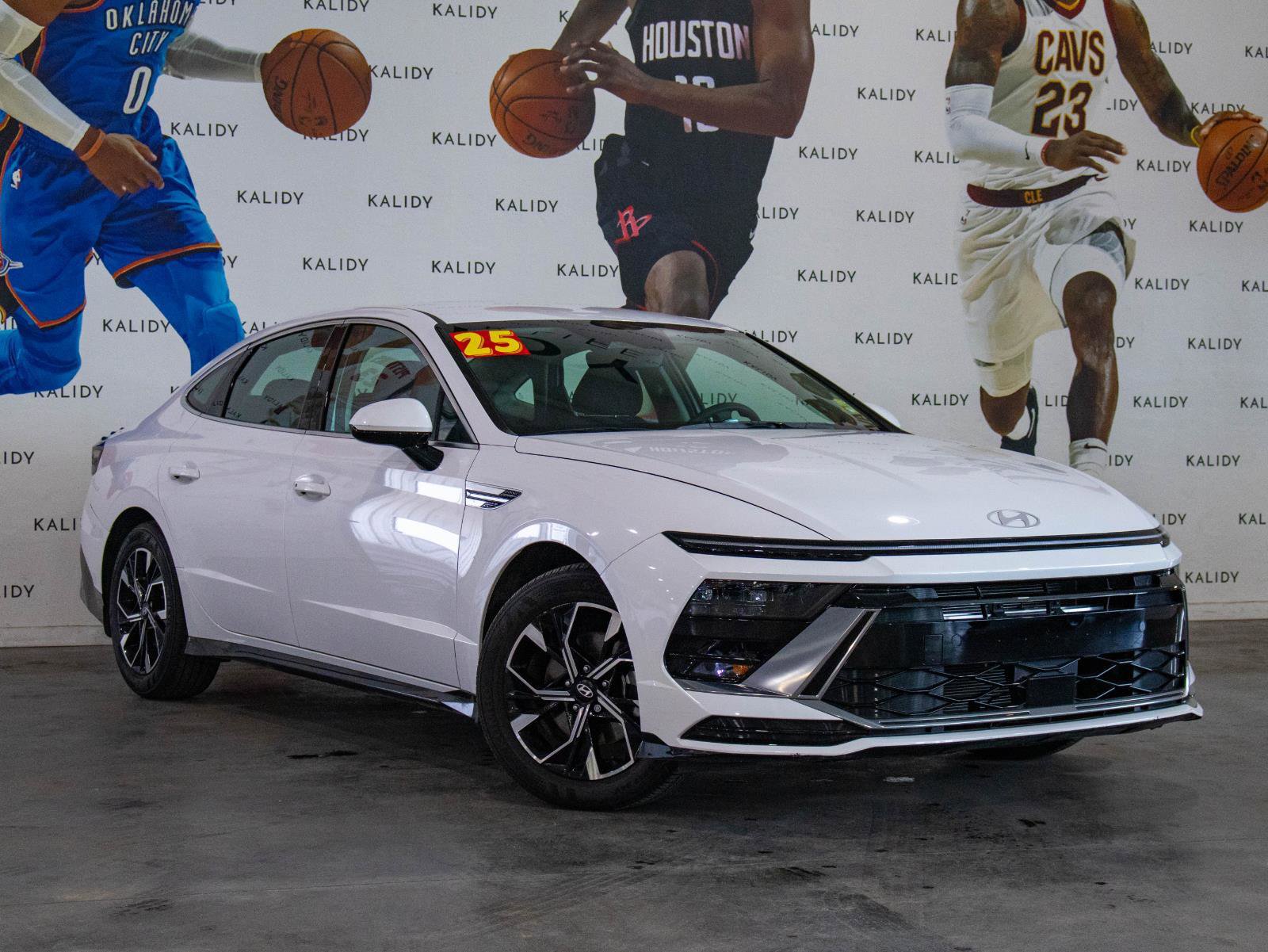 Used 2025 Hyundai Sonata SEL image 2