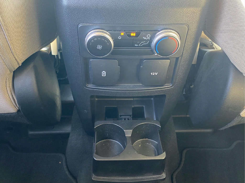 Used 2023 Ford Explorer XLT RWD image 13