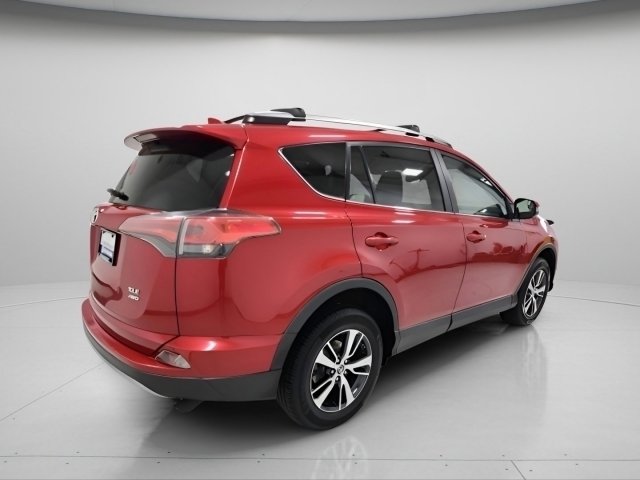 Used 2017 Toyota RAV4 XLE image 12
