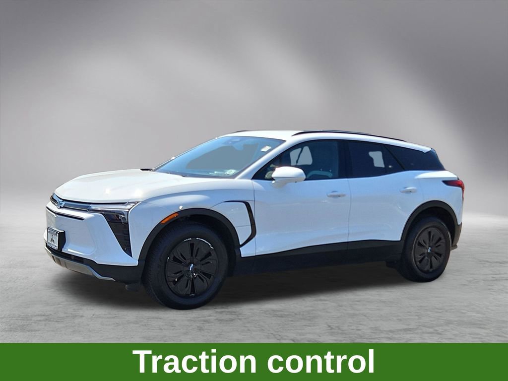 Used 2025 Chevrolet Blazer EV LT FWD image 3