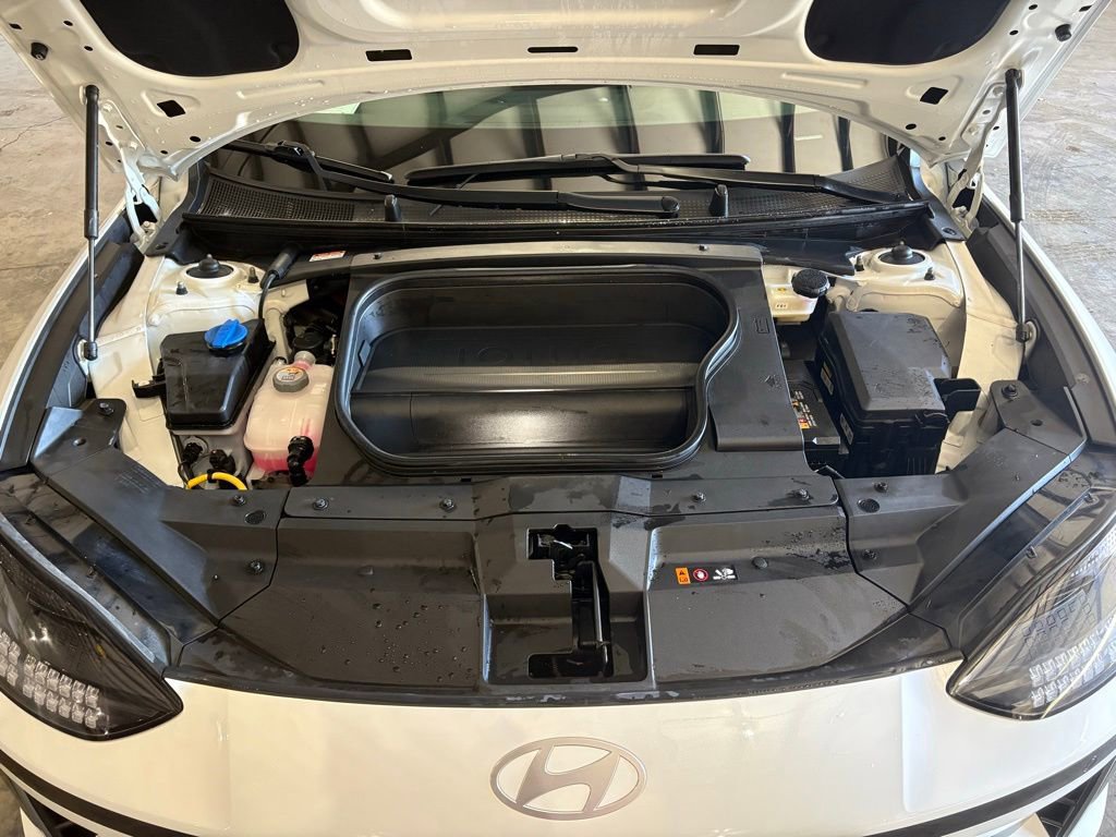 Used 2024 Hyundai Ioniq 6 SE image 16