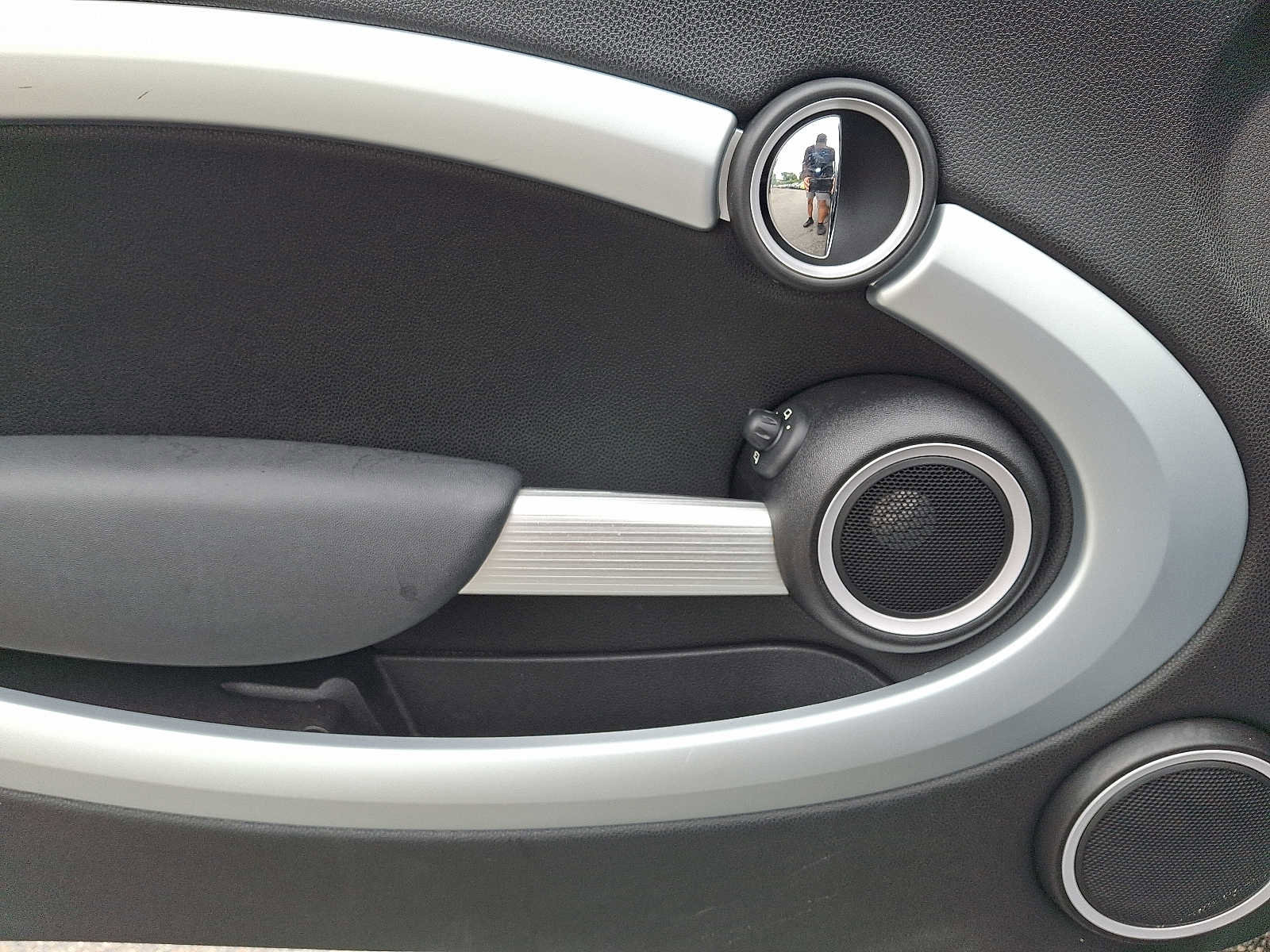 Used 2015 MINI Cooper S image 12